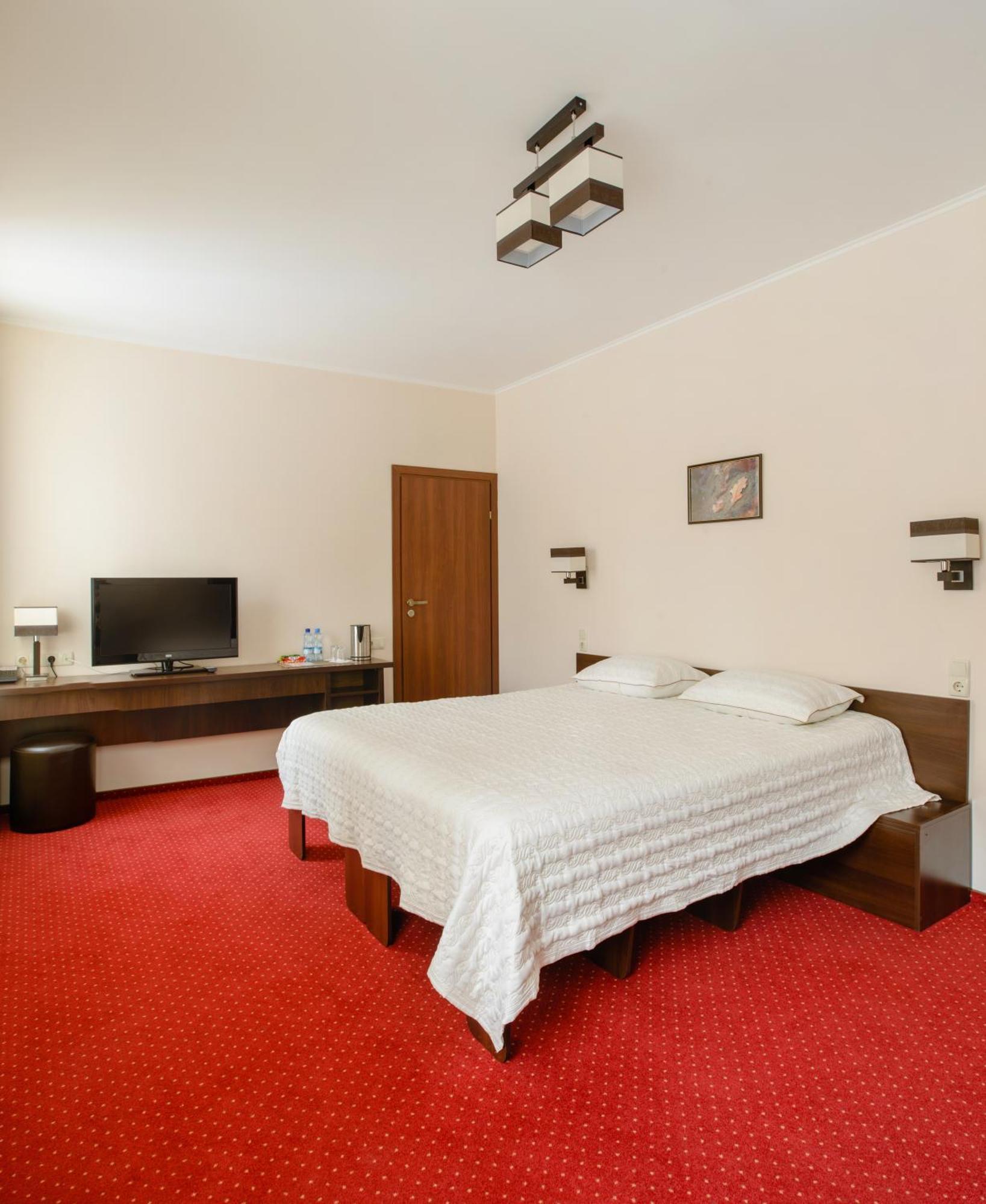 Hotel 12 خاركيف الغرفة الصورة