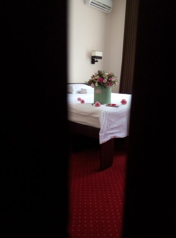 Hotel 12 خاركيف المظهر الخارجي الصورة